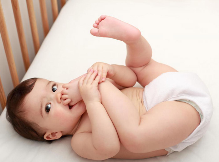 هشت ماهگی نوزاد