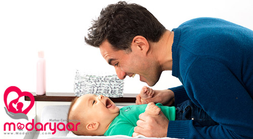 حرف زدن نوزاد