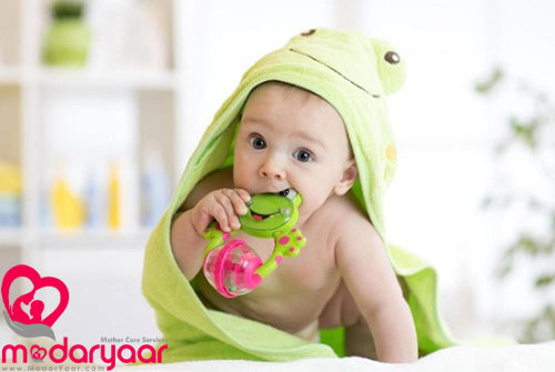 دندان گیر نوزاد